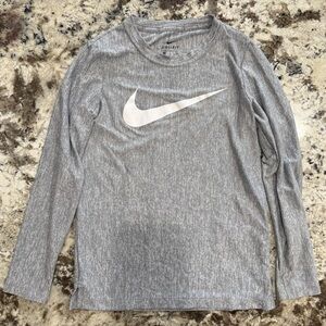 Nike Heather Gray Long Sleeve Tee